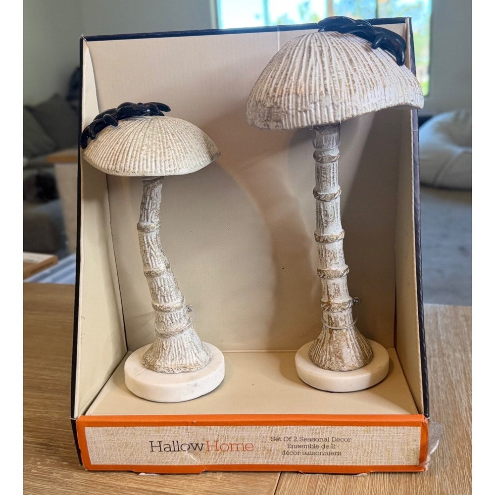 Hallow Home Halloween Harvest Decor Metal Mushroom Statue With Spider On Top